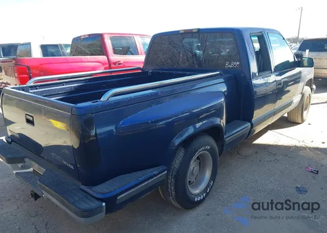 1996 GMC Sierra C1500 z USA, uszkodzony, nr VIN 2GTEC19R3T1500697